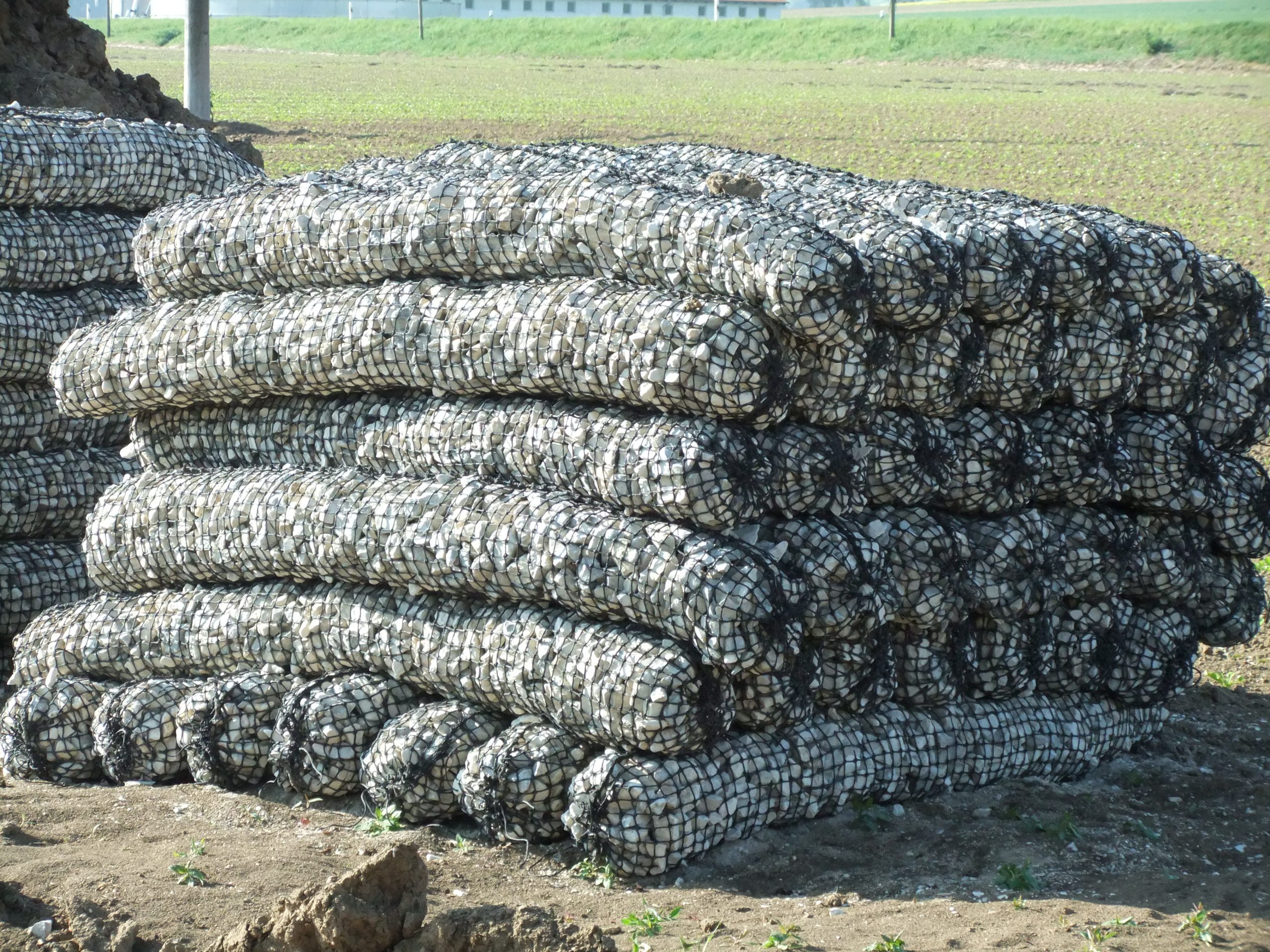 Image mise à l'avant Gabion tubulaire, rouleau de pierre