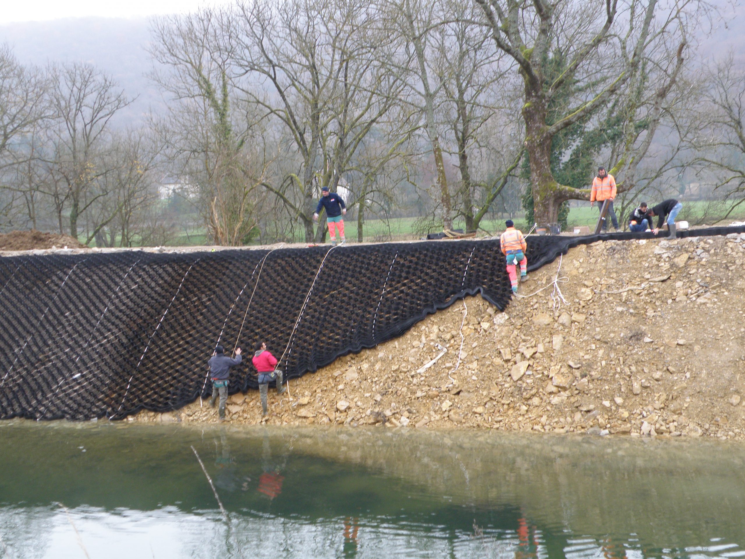 Image mise à l'avant Protection de berges et cours d'eau